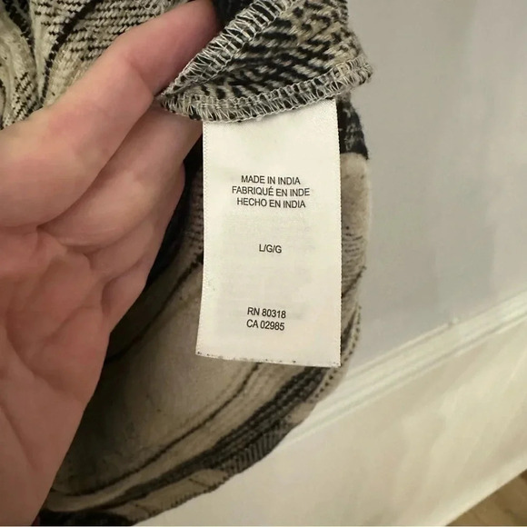 Lucky Brand Women's Black & Cream Plaid Shacket with Pockets Size L NWT - Picture 5 of 10